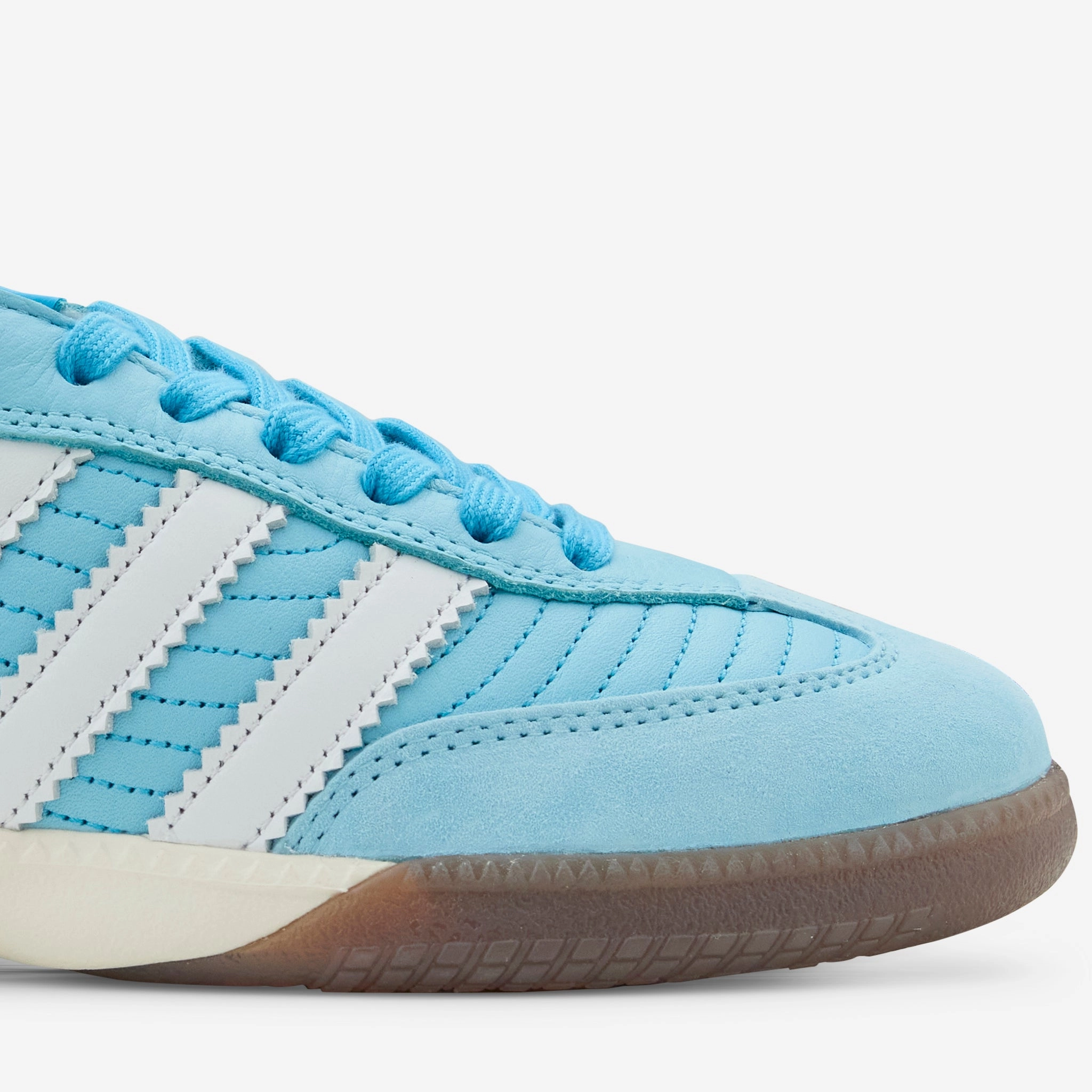 NTS Radio x Samba White | White | Gum