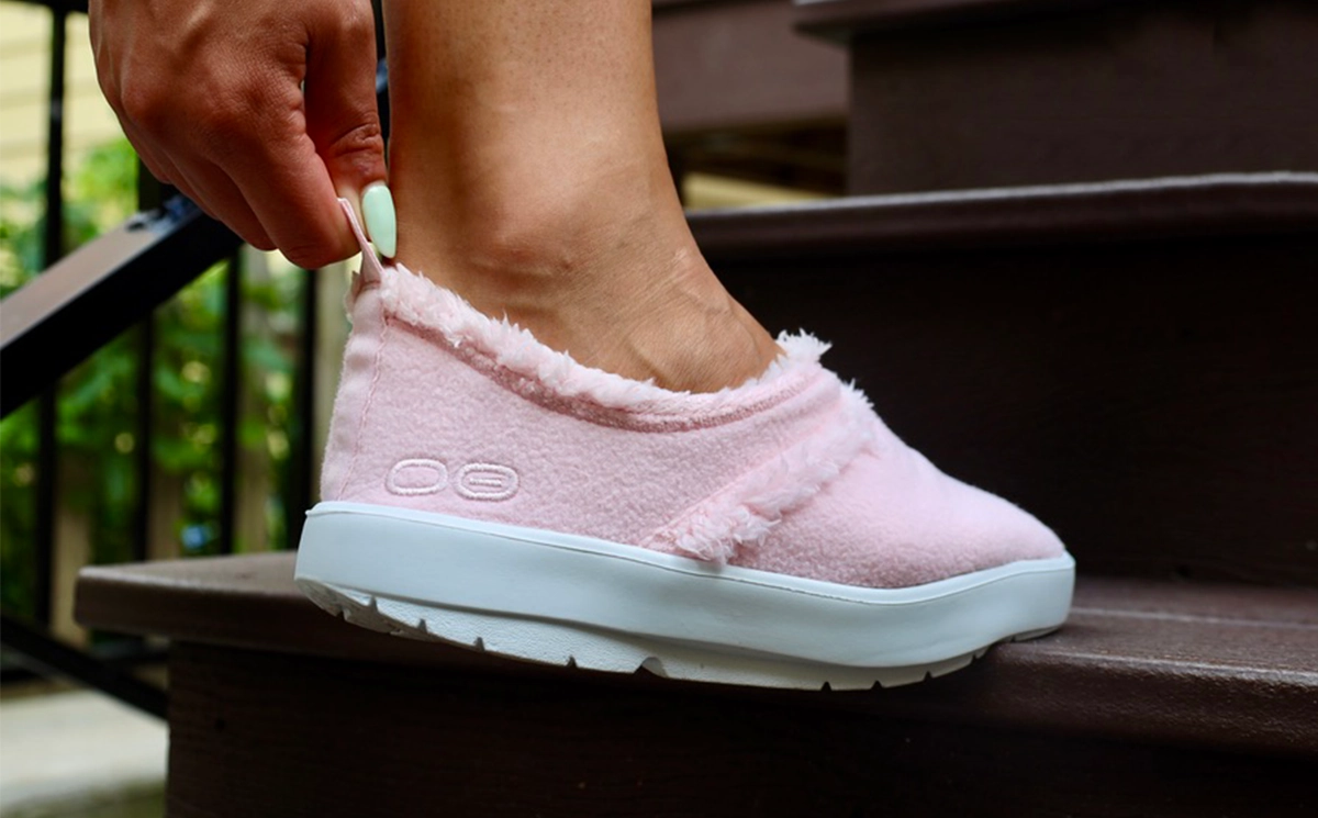 Women's OOcoozie Low Shoe - Pink (SALE)