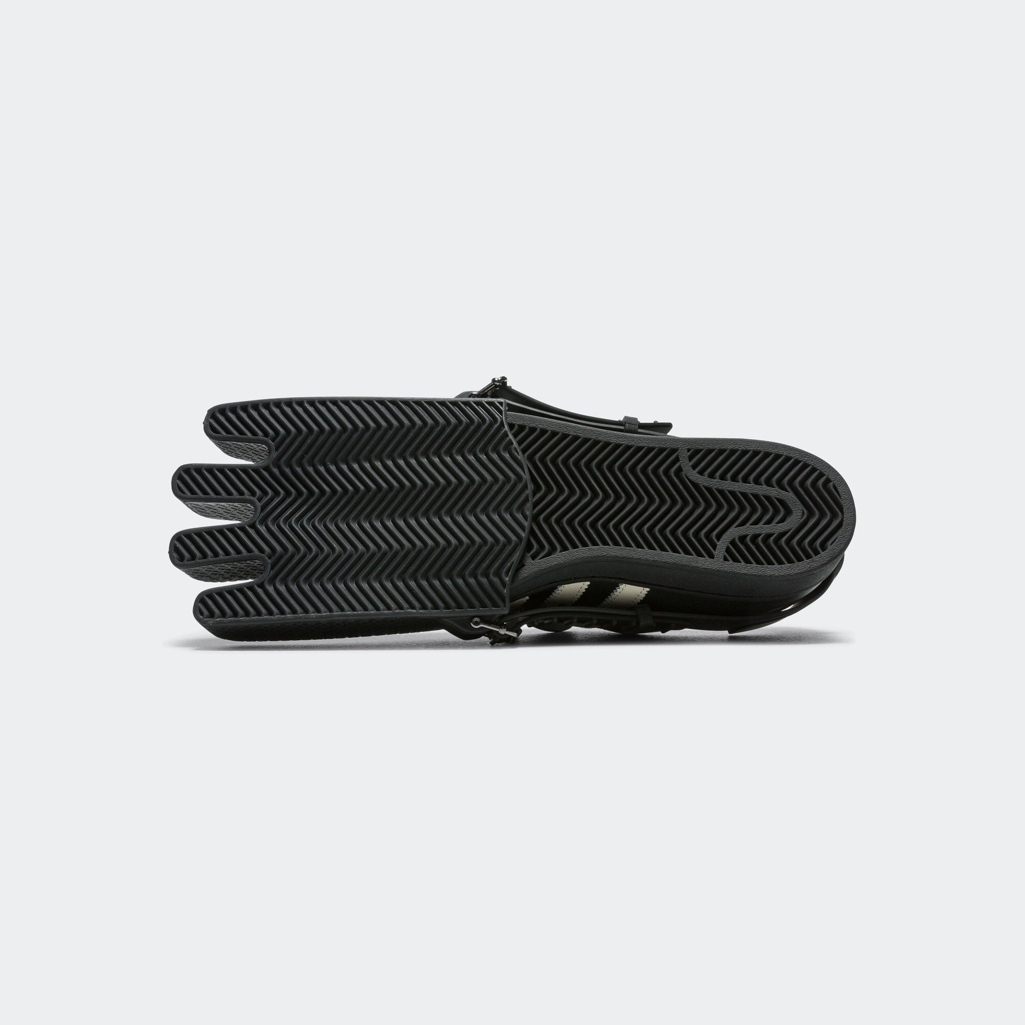 Womens Superfinger Superstar - Core Black/Crew White