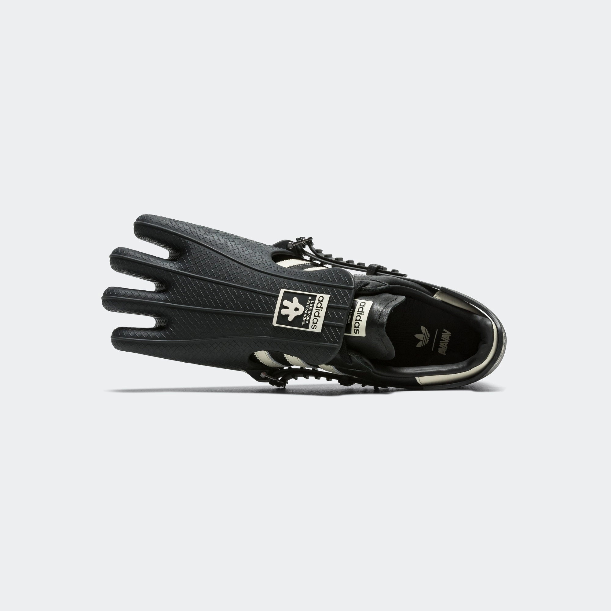 Womens Superfinger Superstar - Core Black/Crew White